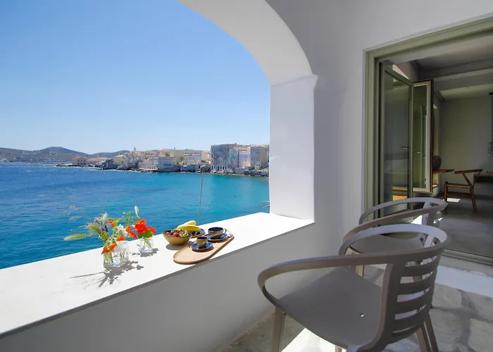 Floris Manor Ermúpoli