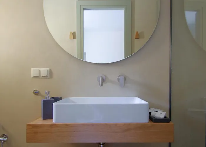 Floris Manor Ermúpoli