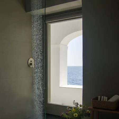 Floris Manor Hotel