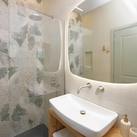 Floris Manor Ermupoli